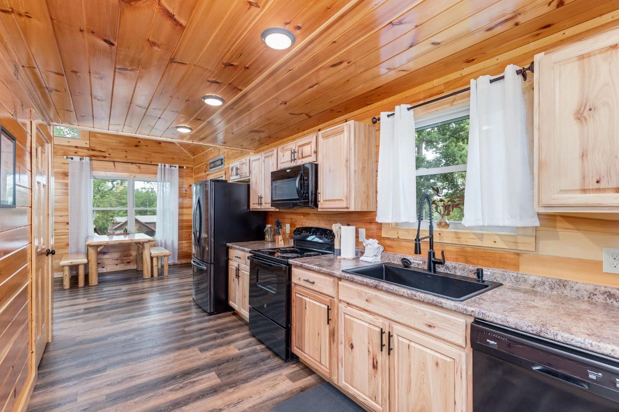 Fully Loaded Cabin In Heart Of Pigeon Forge Exterior foto