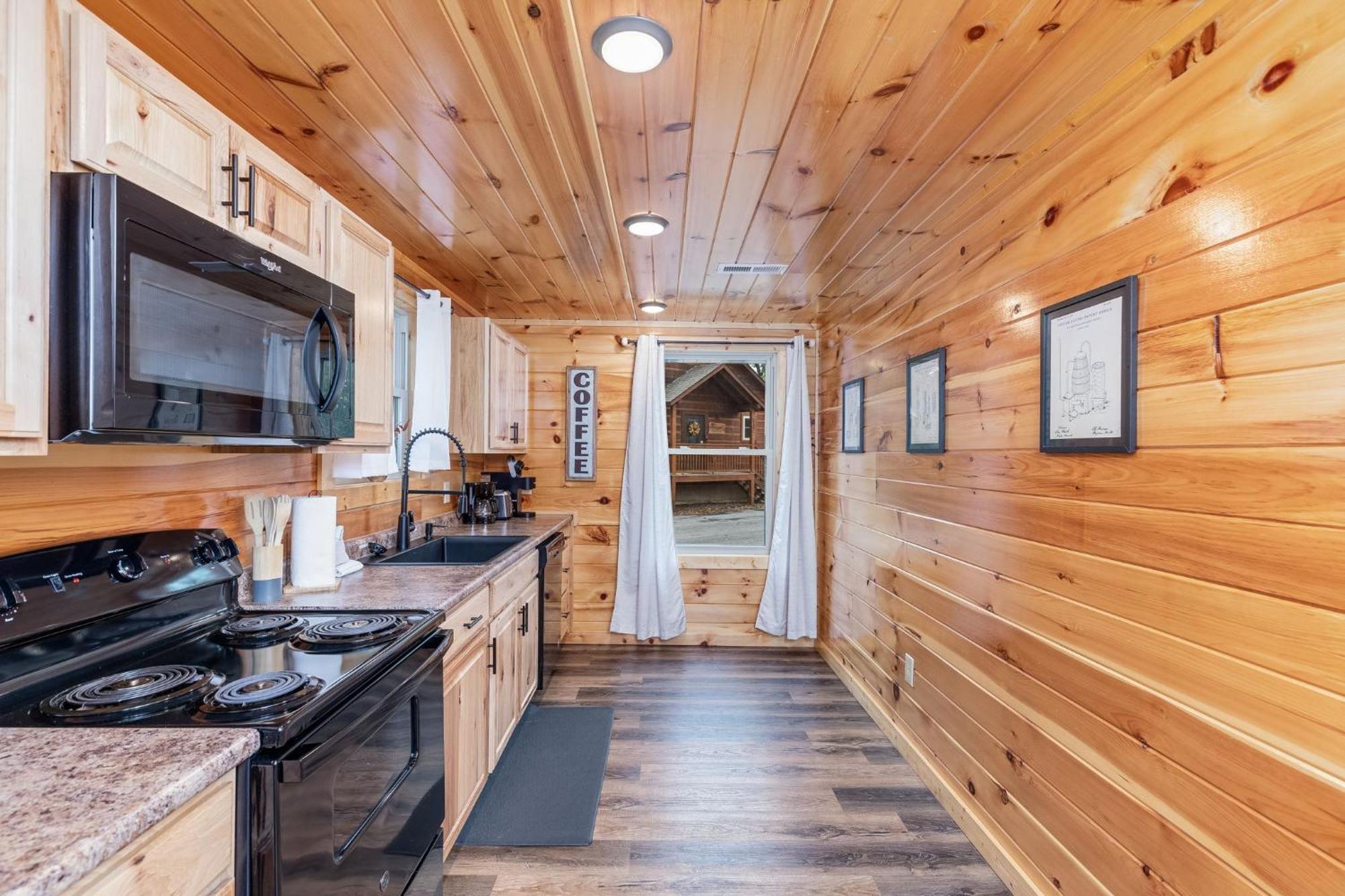 Fully Loaded Cabin In Heart Of Pigeon Forge Exterior foto