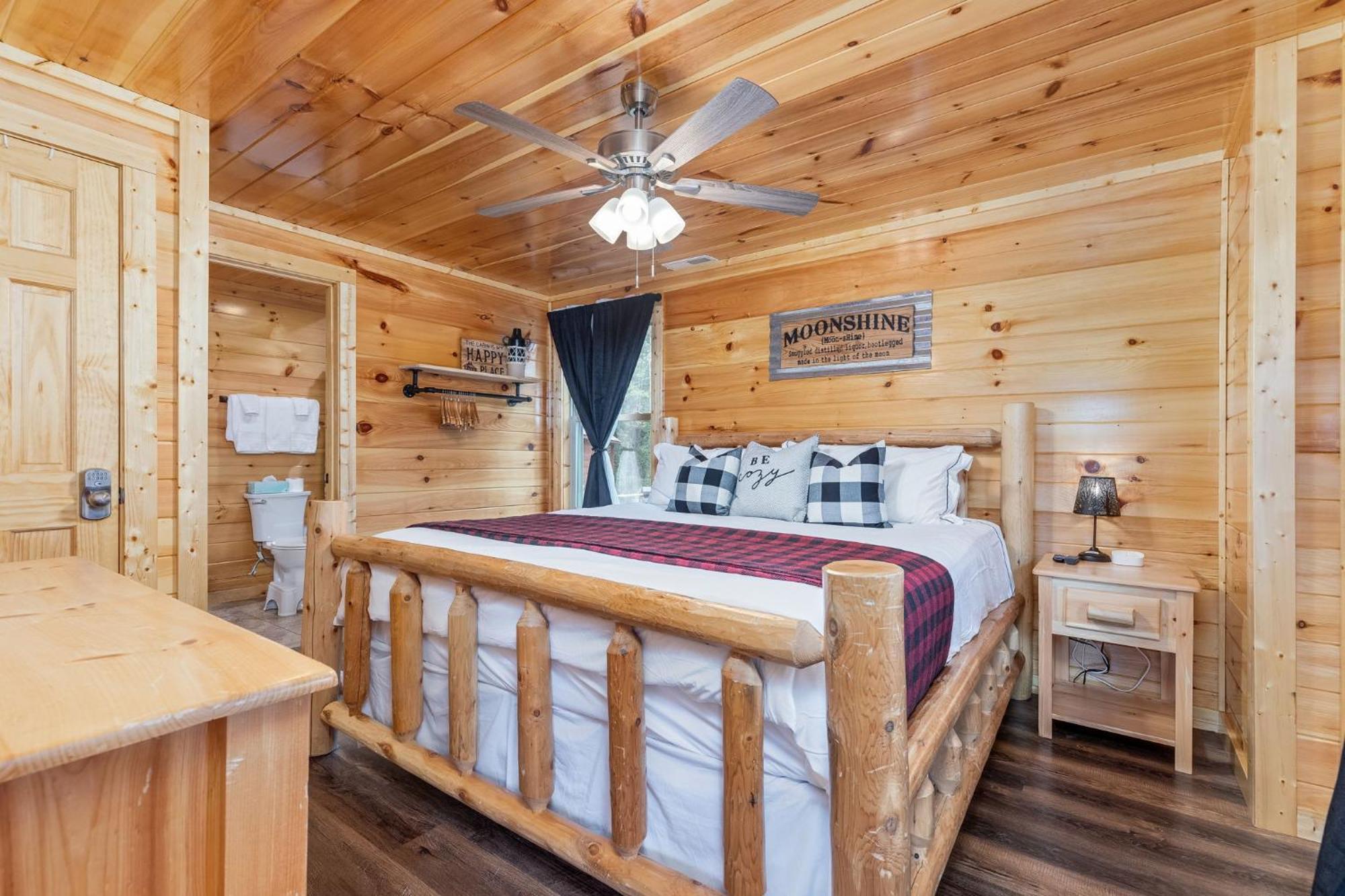Fully Loaded Cabin In Heart Of Pigeon Forge Exterior foto