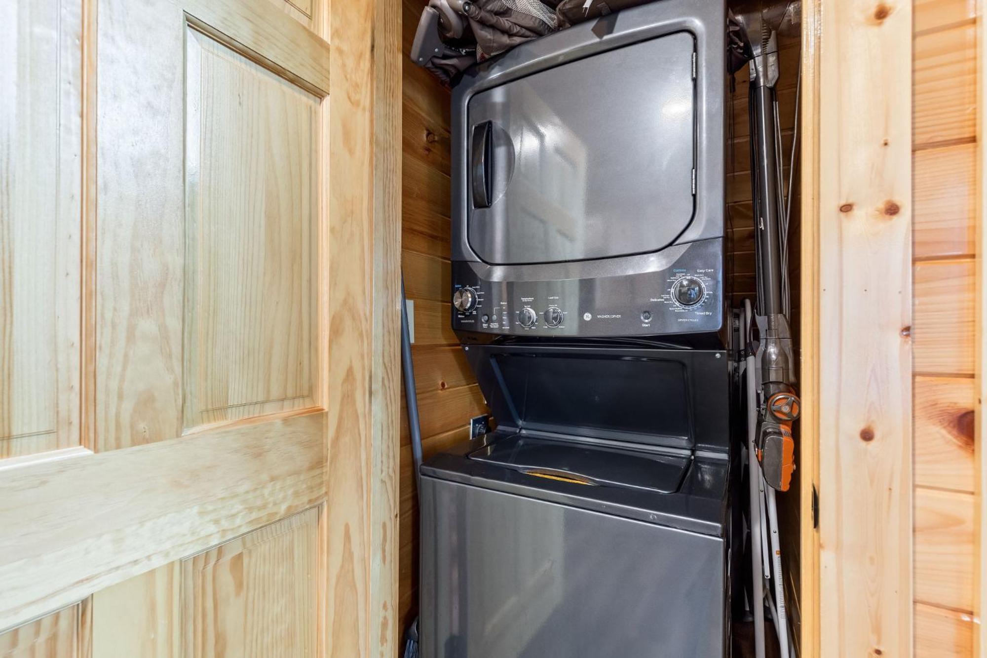 Fully Loaded Cabin In Heart Of Pigeon Forge Exterior foto